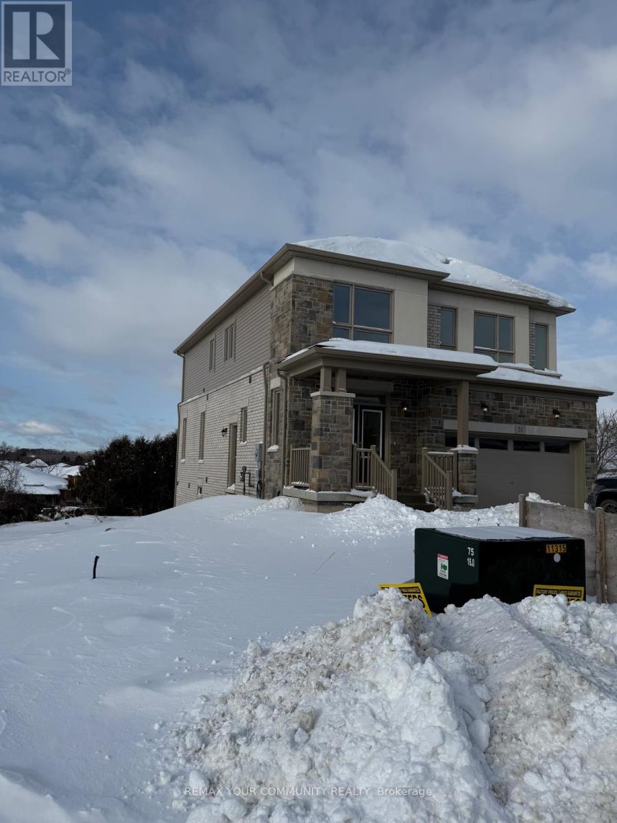 51 West Oak Trail, Barrie, Ontario  L9J 0K9 - Photo 2 - S12881698