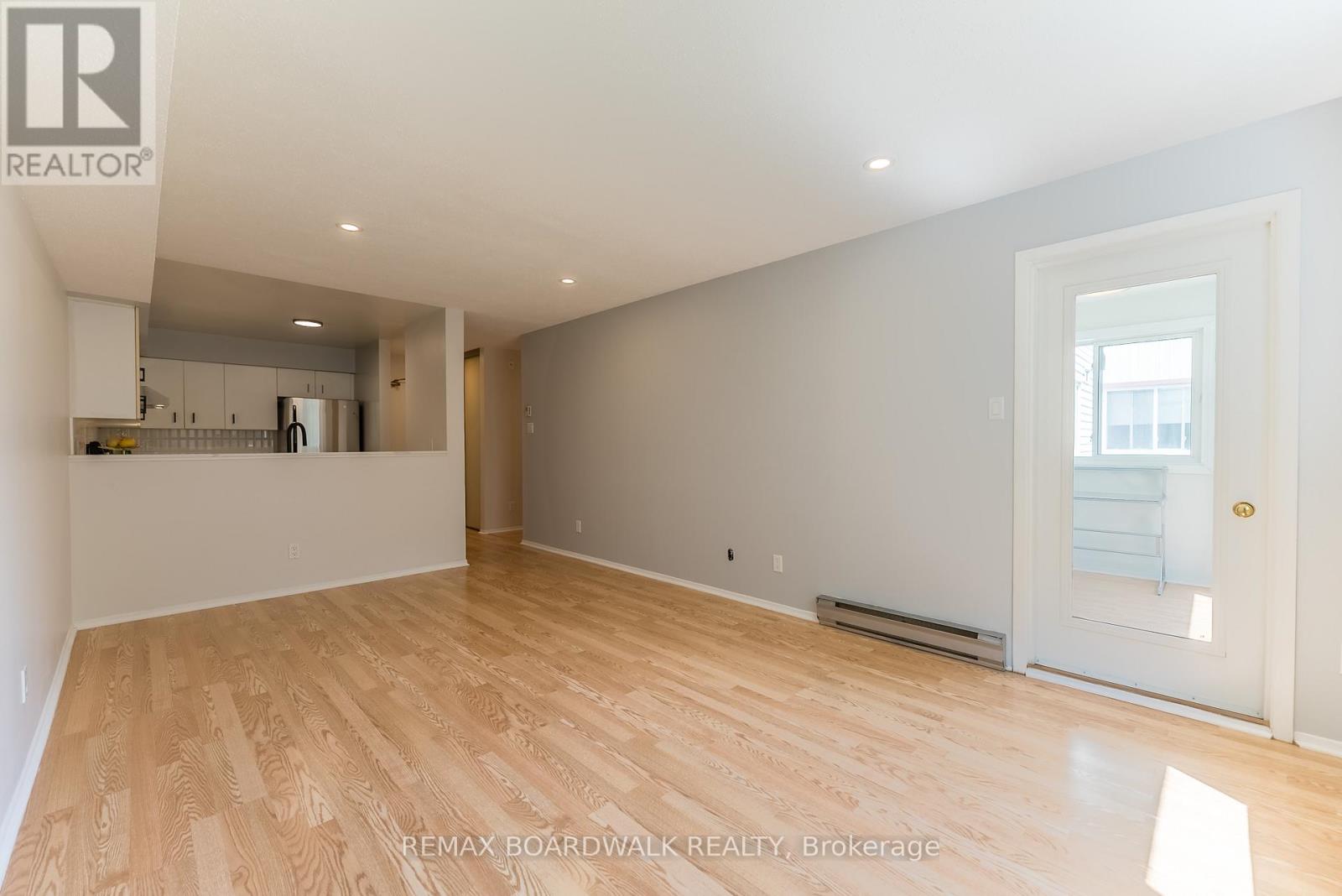 206 - 318 Lorry Greenberg Drive, Ottawa, Ontario  K1T 2R5 - Photo 10 - X12883692