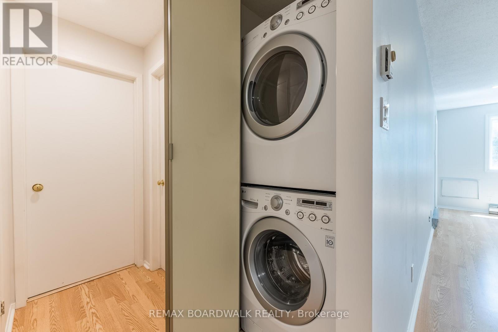 206 - 318 Lorry Greenberg Drive, Ottawa, Ontario  K1T 2R5 - Photo 6 - X12883692