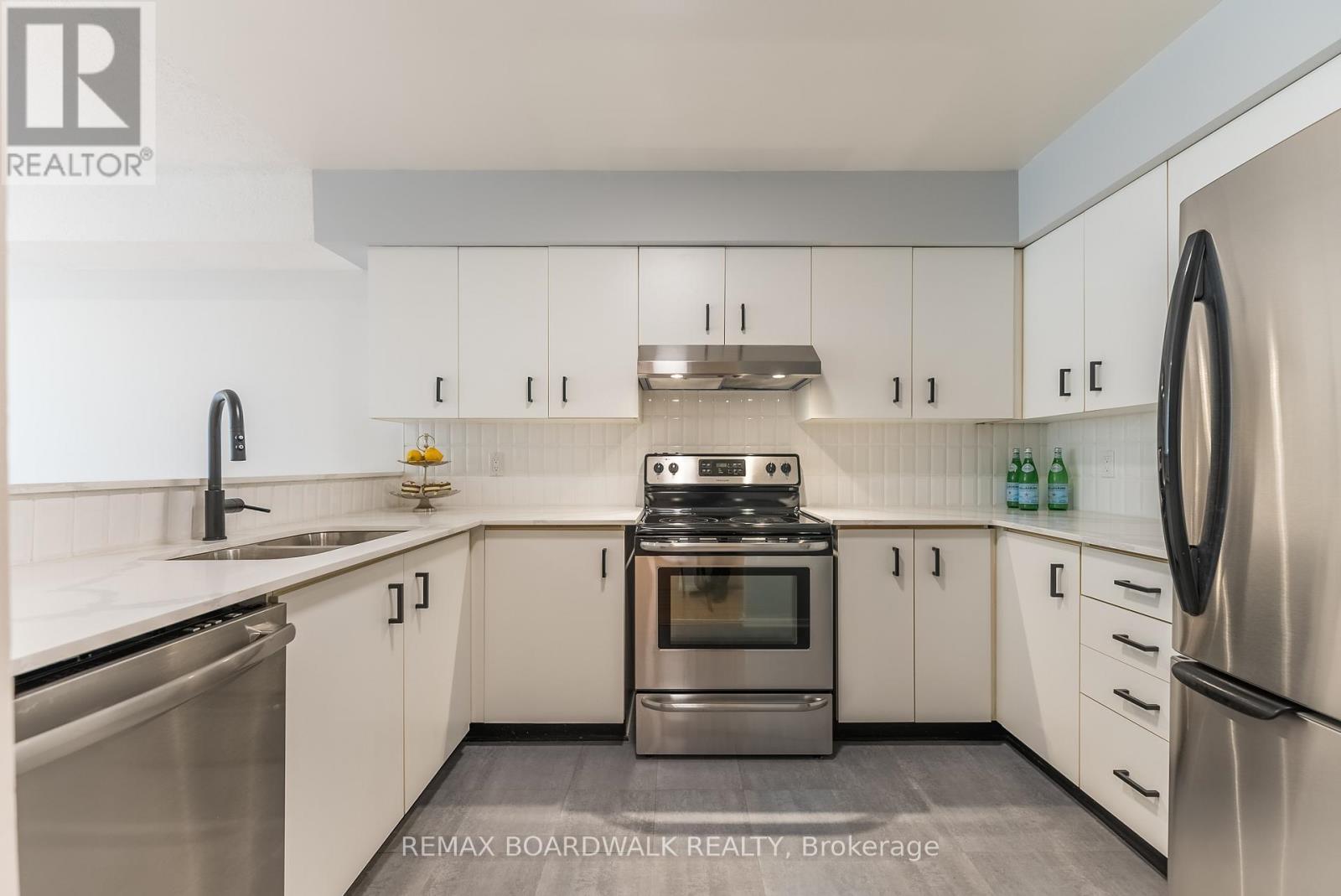 206 - 318 Lorry Greenberg Drive, Ottawa, Ontario  K1T 2R5 - Photo 7 - X12883692