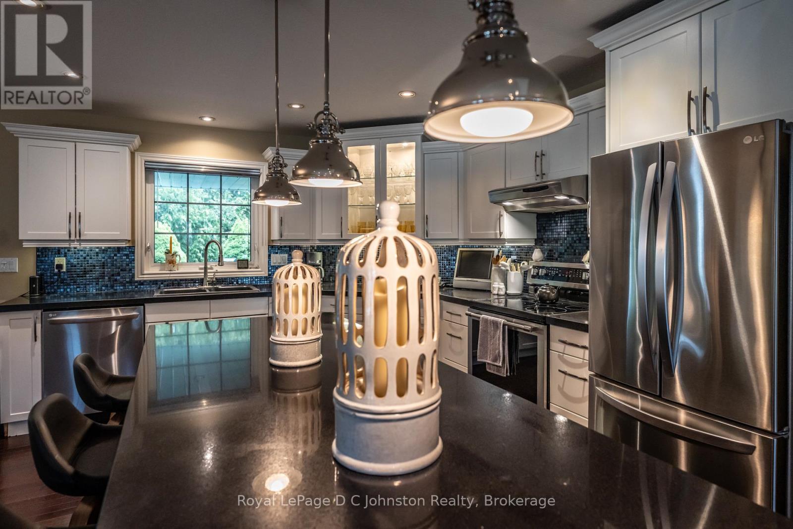 541 Meadow Lane, Saugeen Shores, Ontario  N0H 2L0 - Photo 30 - X12648176