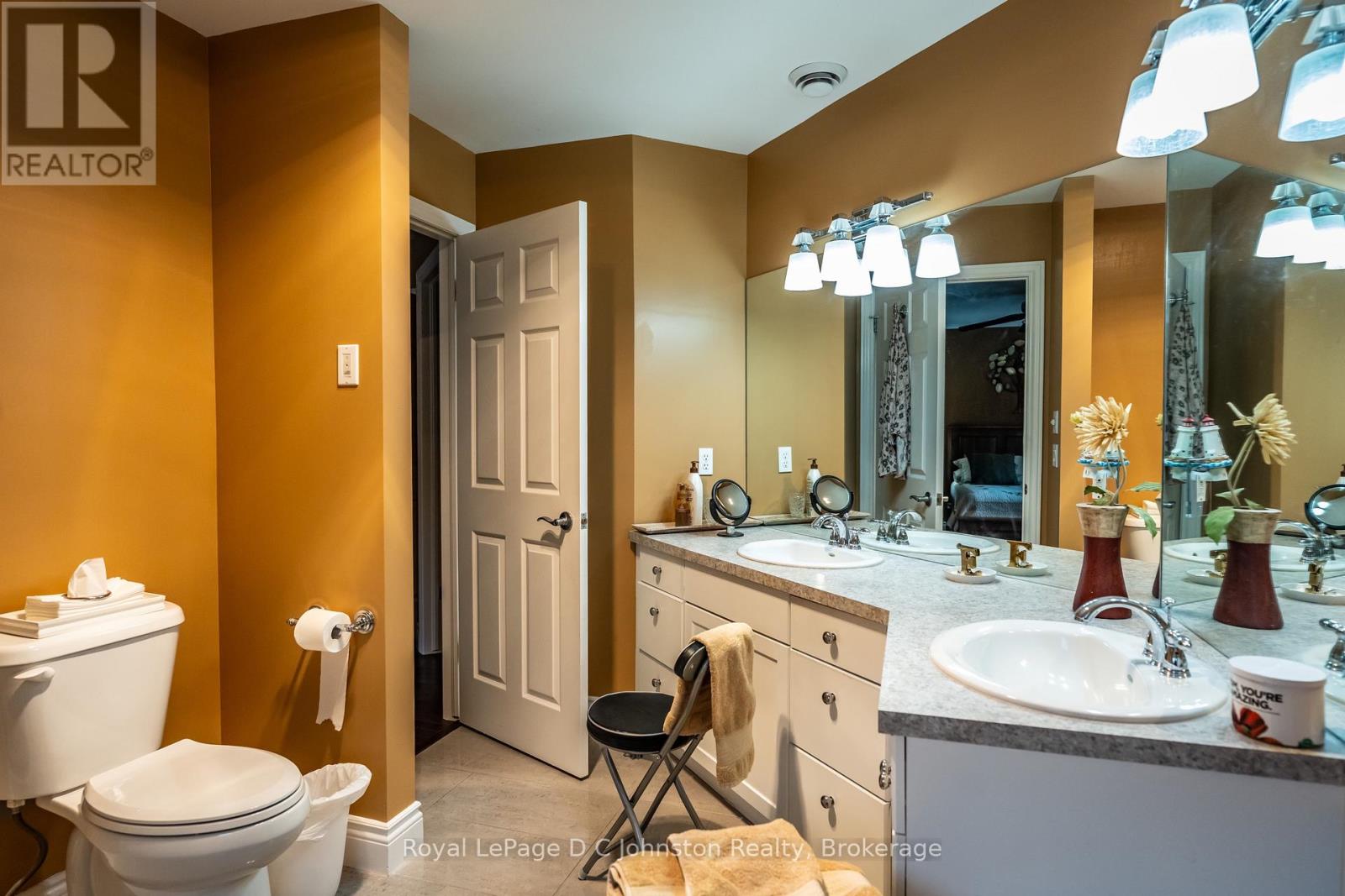 541 Meadow Lane, Saugeen Shores, Ontario  N0H 2L0 - Photo 40 - X12648176