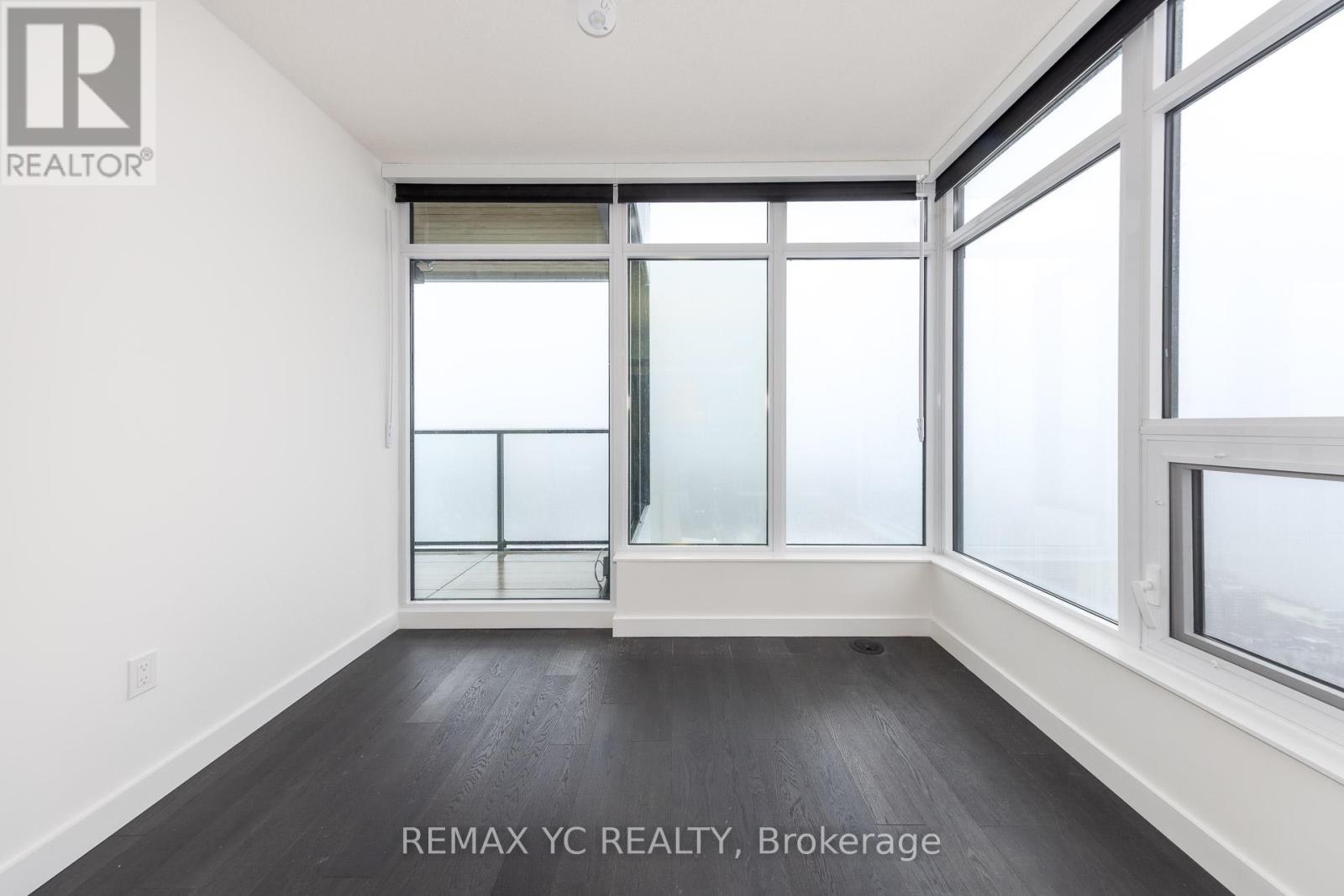 5705 - 1 Concord City Place Way, Toronto, Ontario  M5V 0X3 - Photo 4 - C12883702