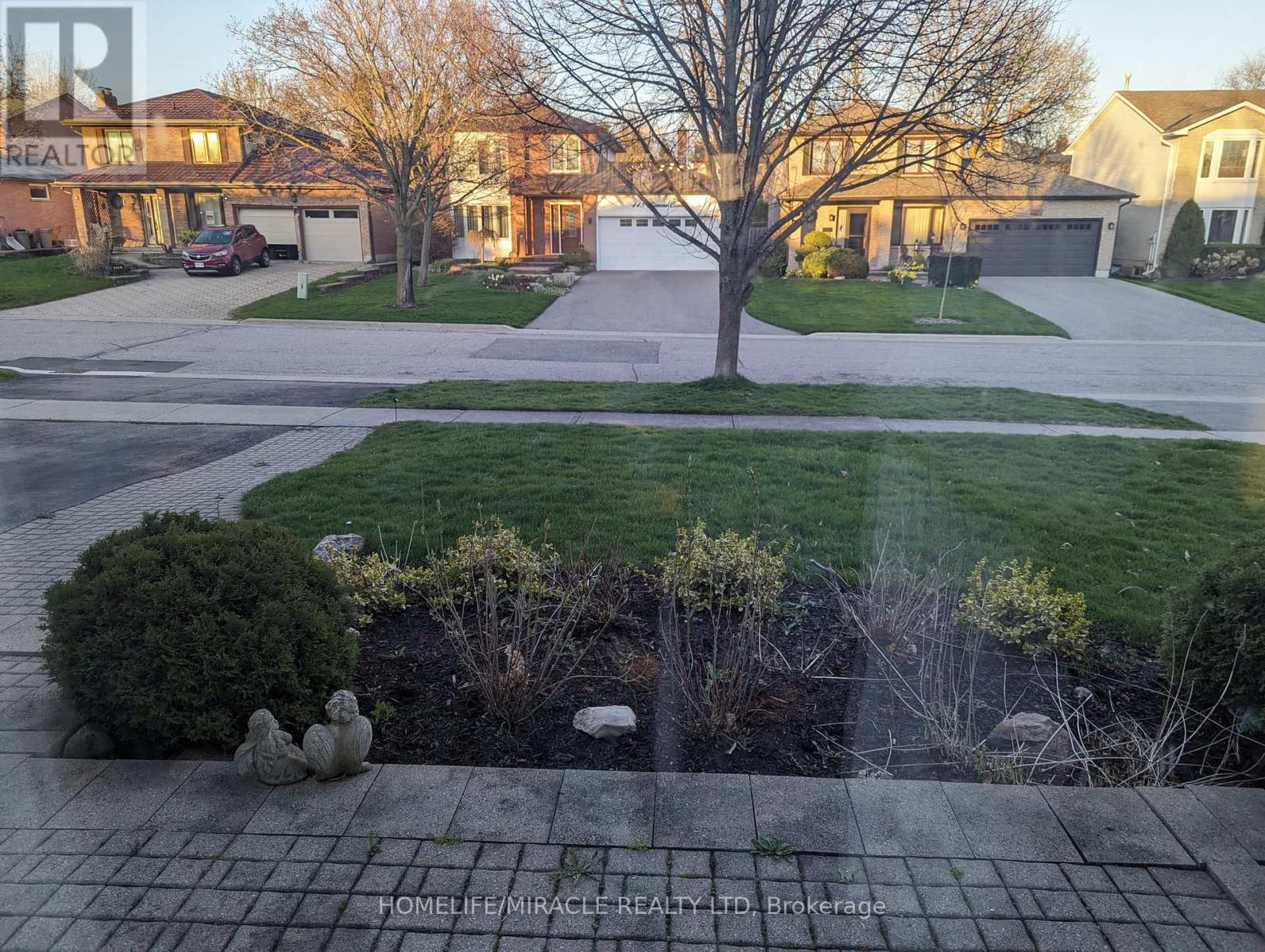 Upper - 442 Rimosa Court, Oshawa, Ontario  L1J 7T6 - Photo 3 - E12883704