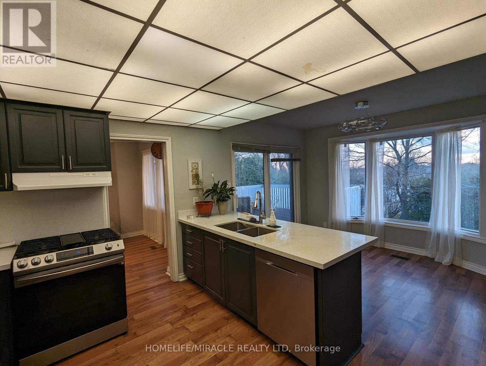 Upper - 442 Rimosa Court, Oshawa, Ontario  L1J 7T6 - Photo 5 - E12883704