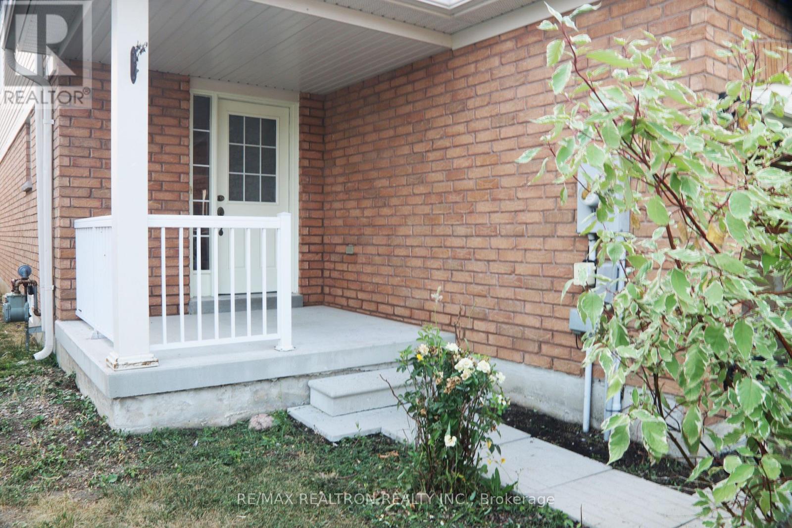 70 Commonwealth Road, Barrie, Ontario  L4M 0C9 - Photo 1 - S12883710