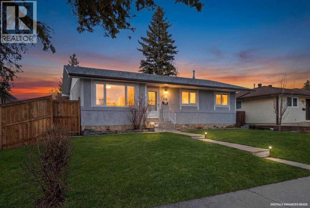 215 Pinegrove Close Ne, Calgary, Alberta  T1Y 1L4 - Photo 2 - A2292033