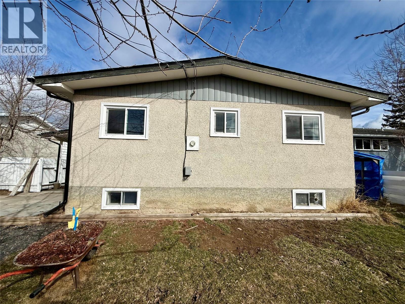 313 11th Street S, Cranbrook, British Columbia  V1C 1V1 - Photo 3 - 10379437