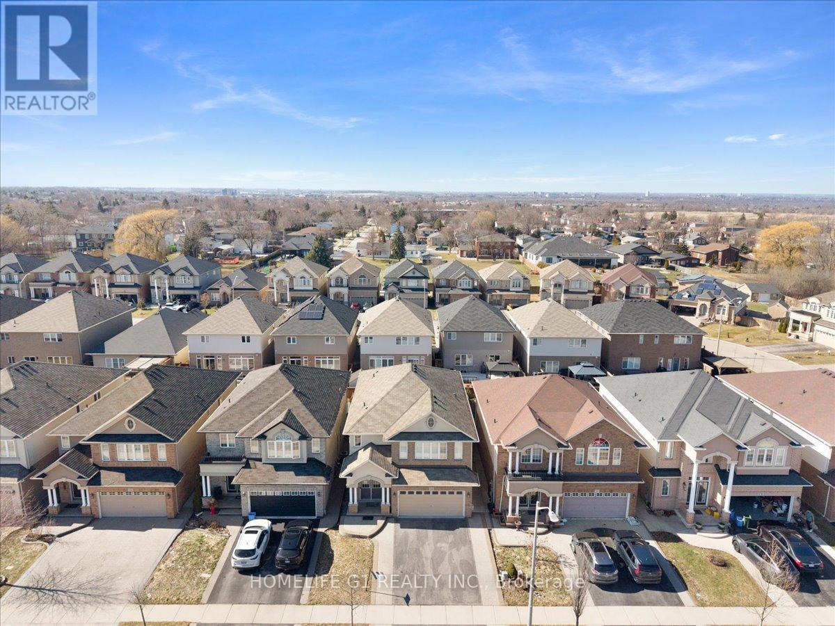 16 Weathering Heights, Hamilton, Ontario  L8J 0E7 - Photo 41 - X12875814