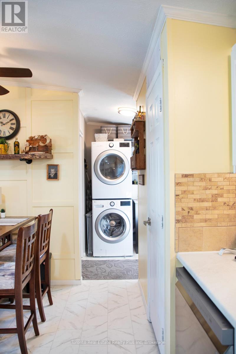 206 - 3033 Townline Road, Fort Erie, Ontario  L0S 1S0 - Photo 4 - X12883694