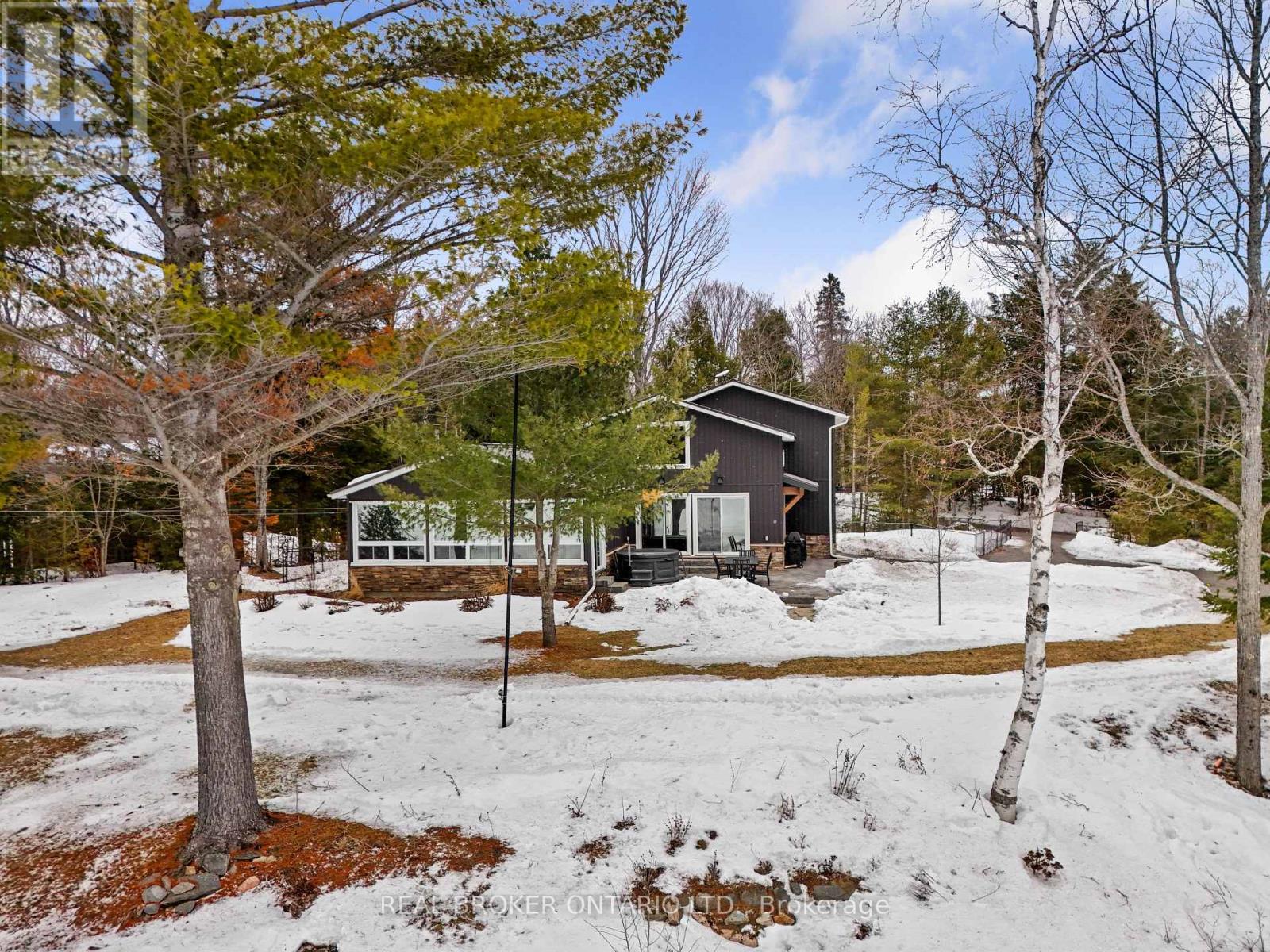 1109 Wilderness Island Trail W, Highlands East, Ontario  K0L 1C0 - Photo 5 - X12883696