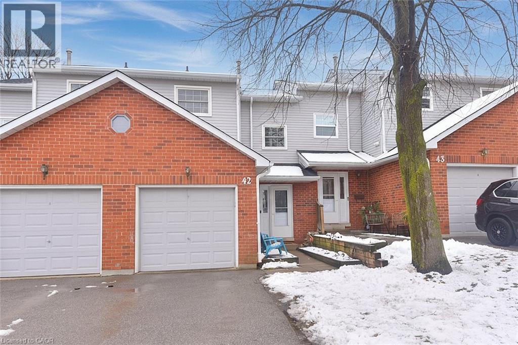 2065 Amherst Heights Court Unit# 42, Burlington, Ontario  L7P 4S1 - Photo 2 - 40811970