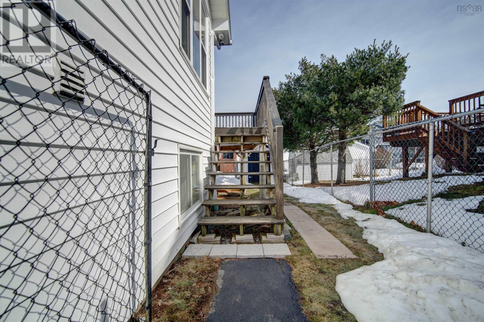 39 Haddad Drive, Lower Sackville, Nova Scotia  B4C 4B9 - Photo 3 - 202604577