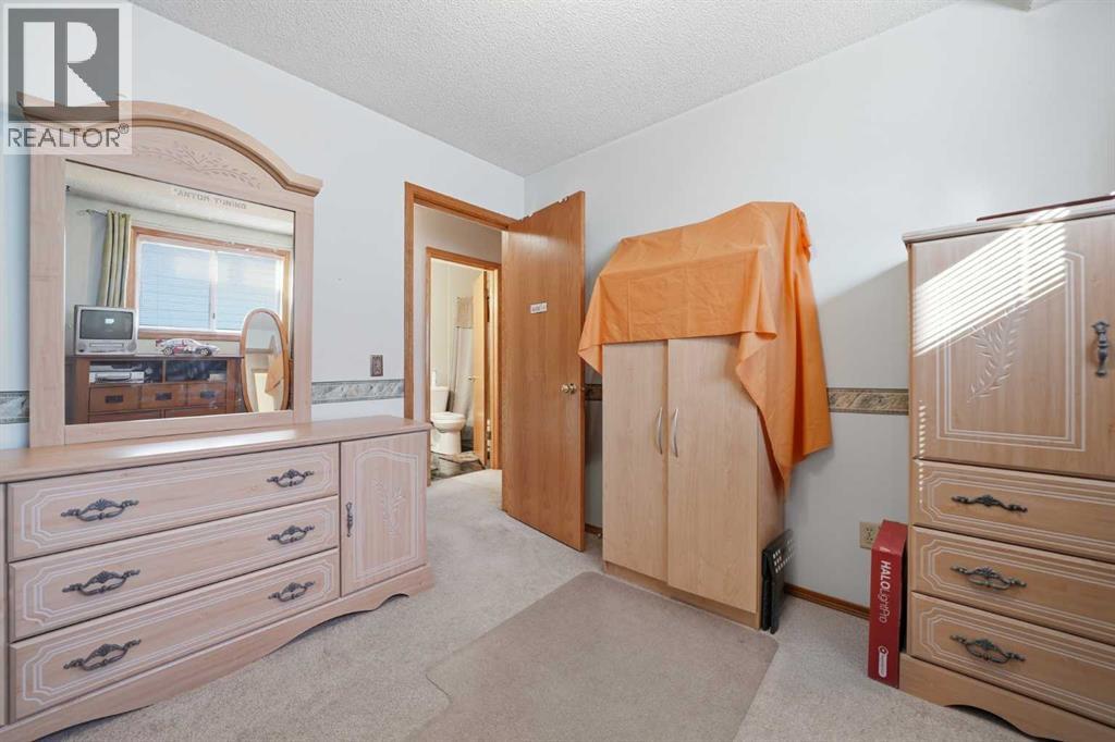 2855 Catalina Boulevard Ne, Calgary, Alberta  T1Y 6R2 - Photo 21 - A2292095