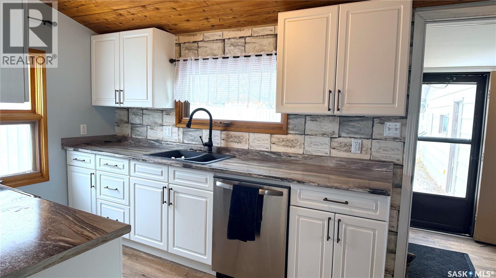 805 George Street, Estevan, Saskatchewan  S4A 1M3 - Photo 6 - SK030331