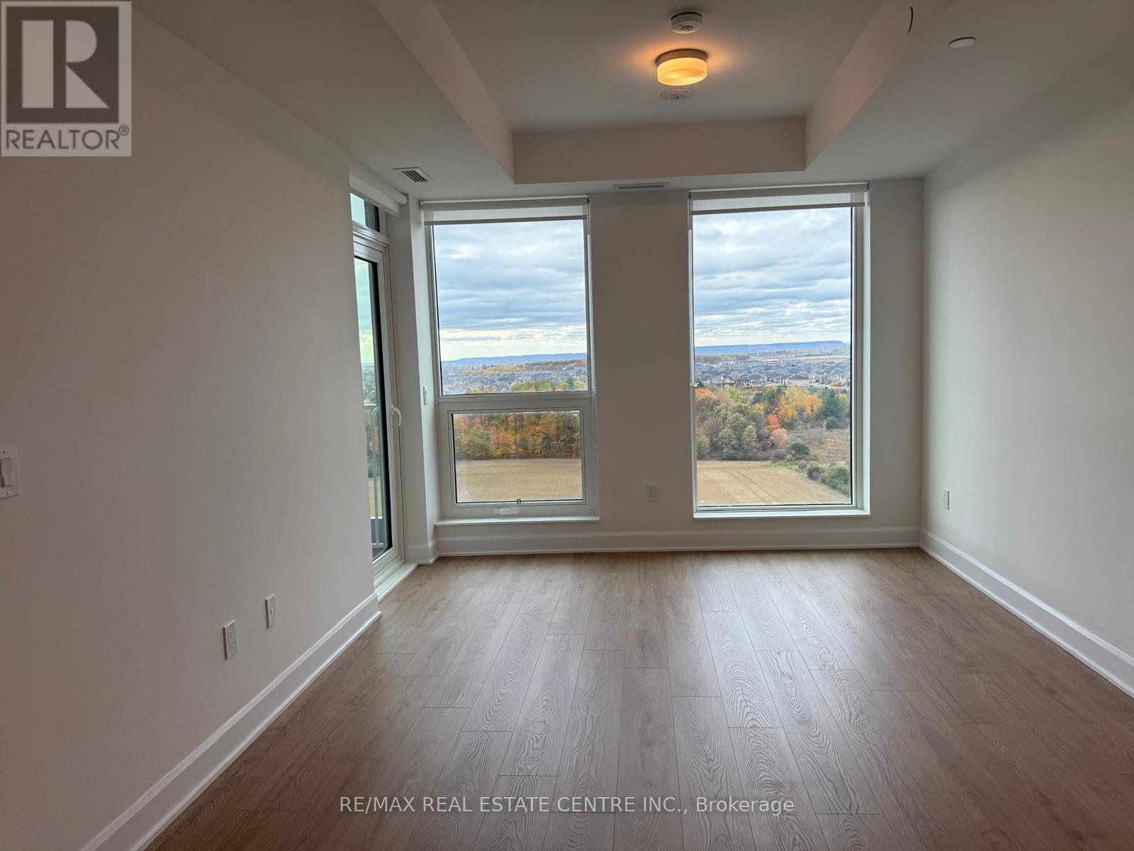 1106 - 3240 William Coltson Avenue, Oakville, Ontario  L6H 8C8 - Photo 44 - W12654406