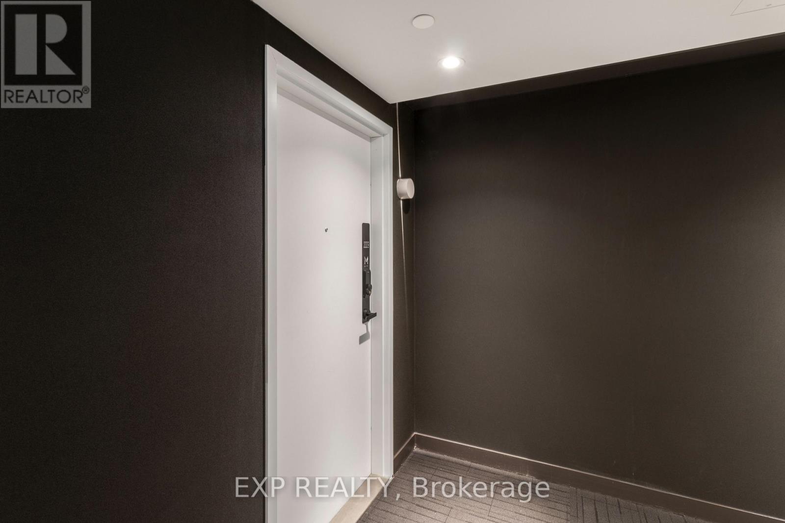 3900 Confederation Parkway, Mississauga, Ontario  L5M 0M3 - Photo 4 - W12882954