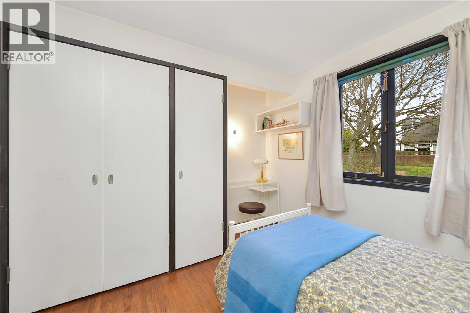 404 Henry St, Victoria, British Columbia  V9A 3J4 - Photo 18 - 1028329