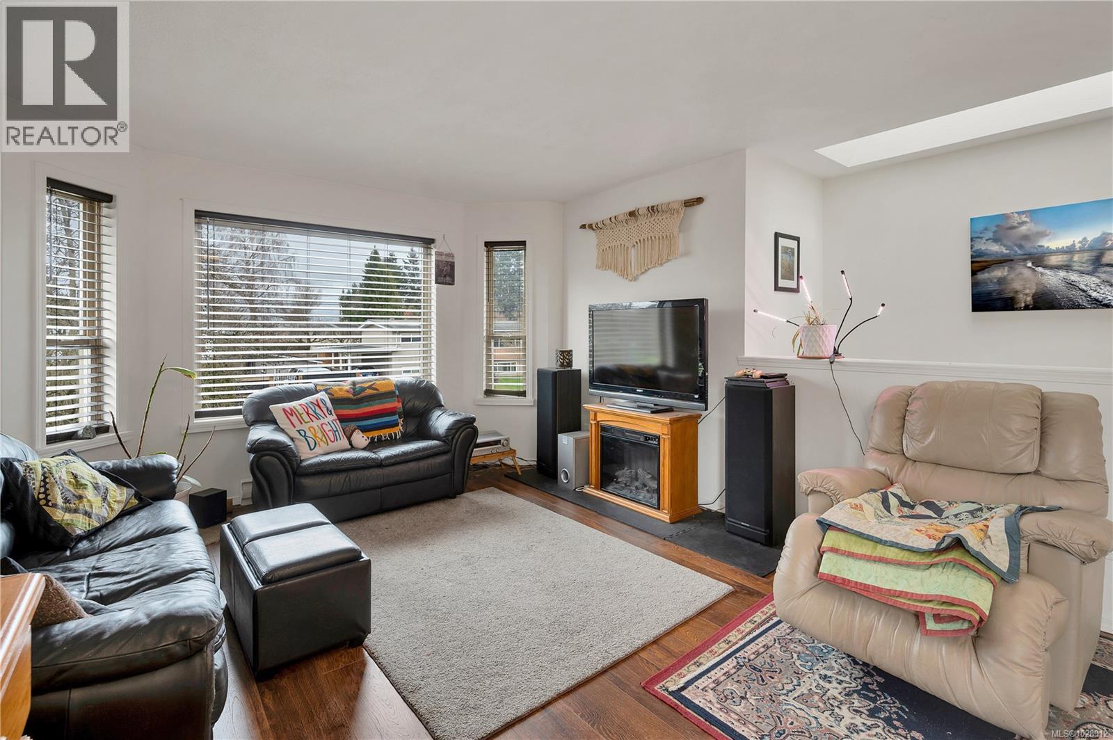 487 5th Ave, Campbell River, British Columbia V9W 3X5 - Photo 10 - 1028912