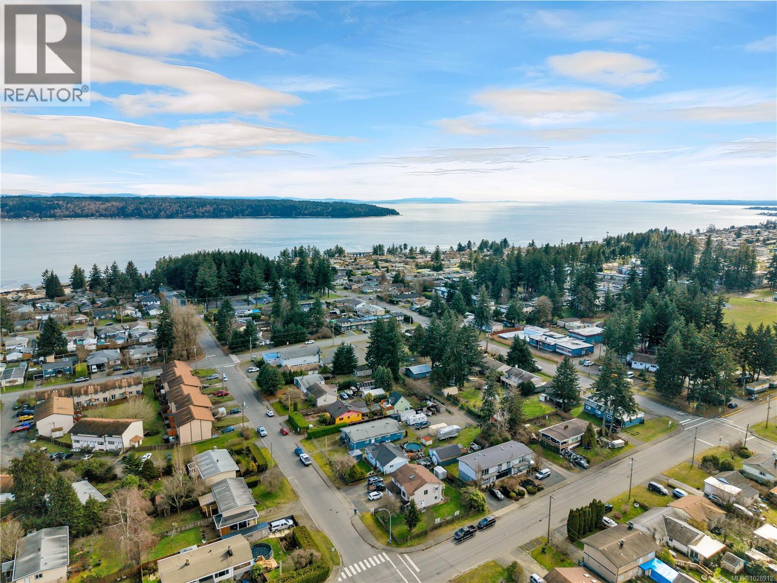 487 5th Ave, Campbell River, British Columbia V9W 3X5 - Photo 2 - 1028912