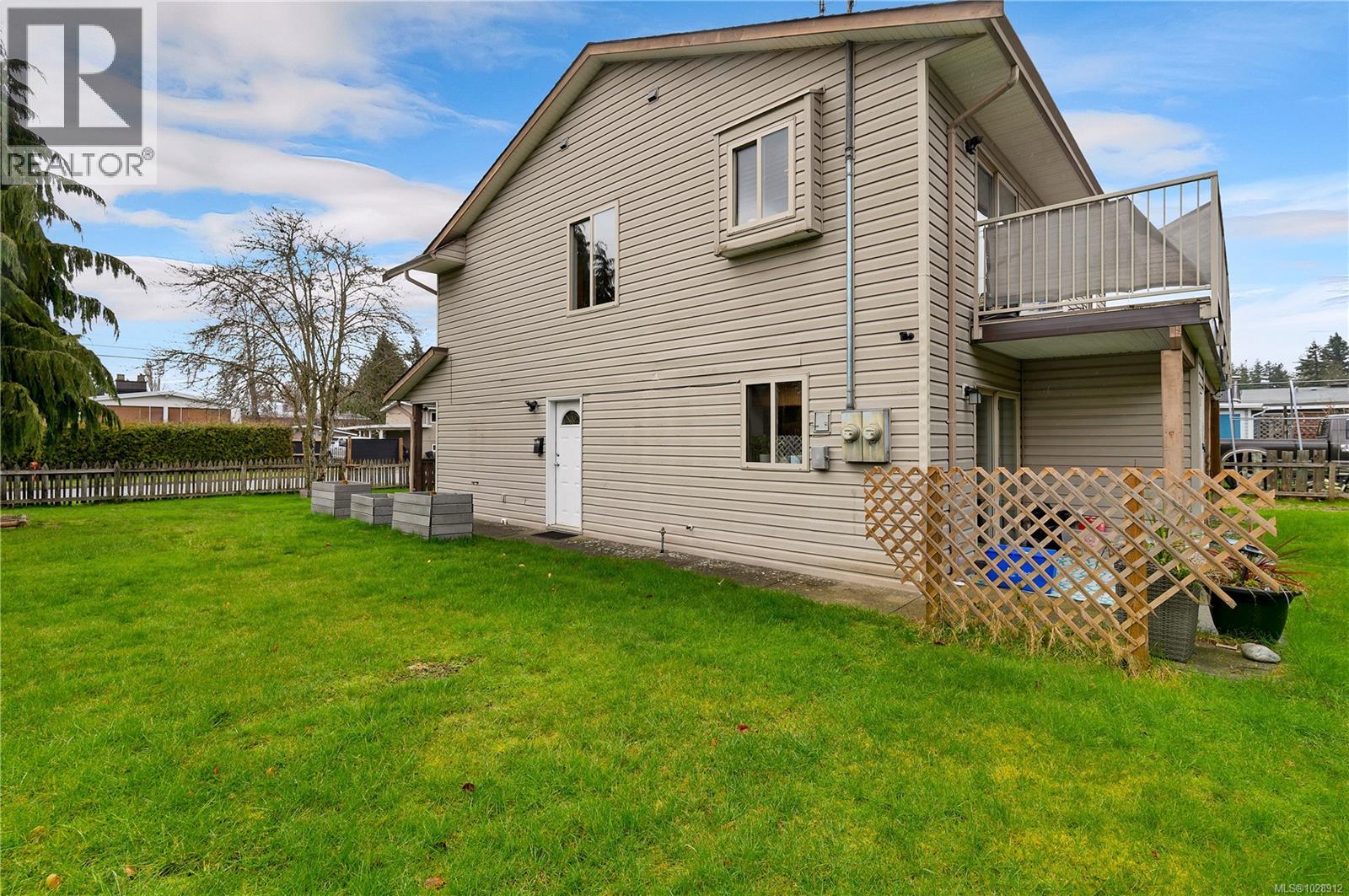 487 5th Ave, Campbell River, British Columbia V9W 3X5 - Photo 46 - 1028912