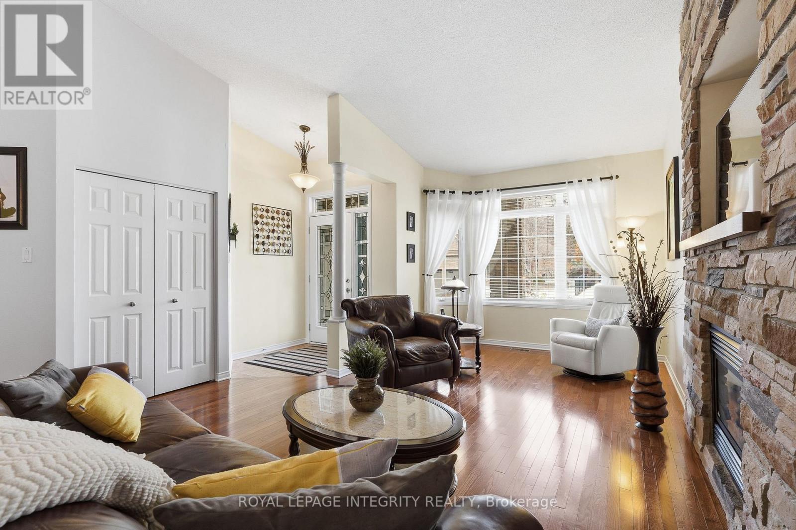 460 Jasper Crescent, Clarence-Rockland, Ontario  K4K 0C7 - Photo 6 - X12883762