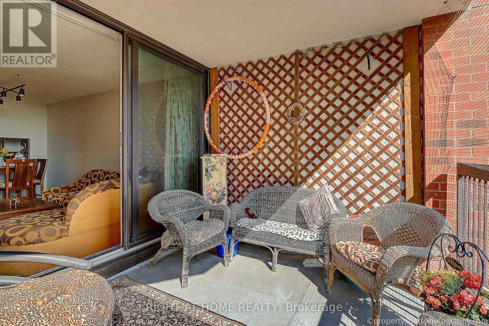 1703 - 77 Maitland Place, Toronto, Ontario  M4Y 2V6 - Photo 11 - C12883730