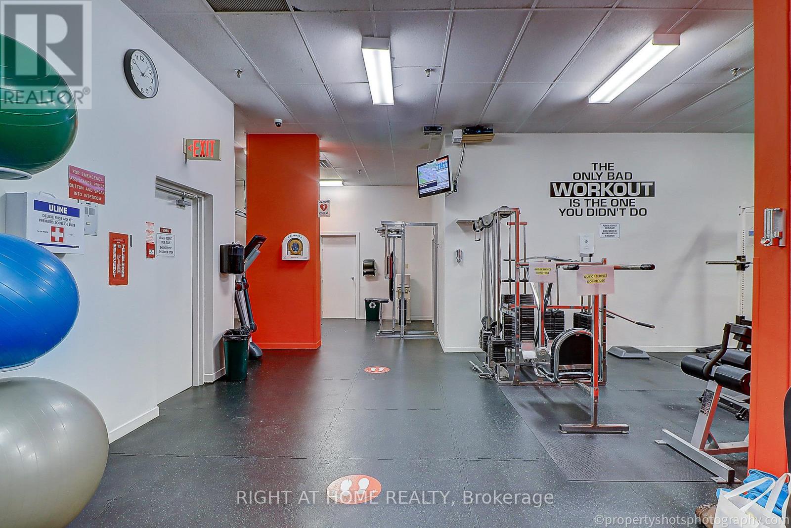 1703 - 77 Maitland Place, Toronto, Ontario  M4Y 2V6 - Photo 29 - C12883730