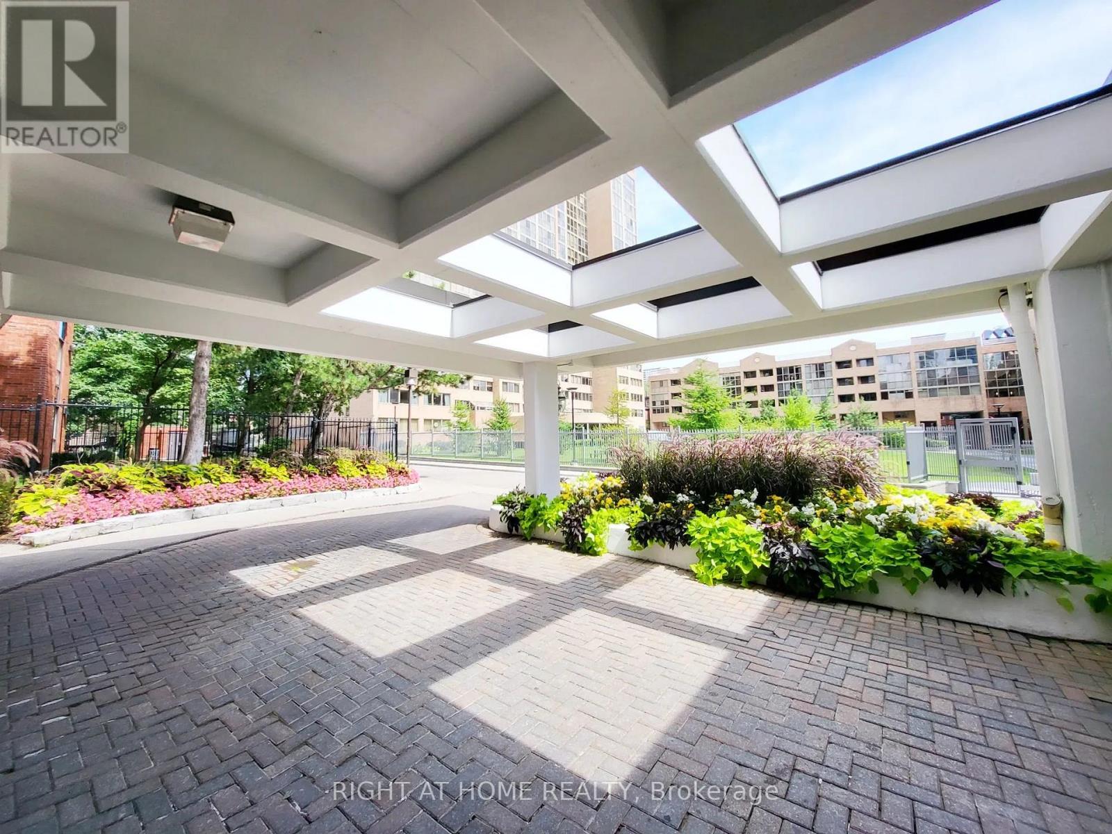 1703 - 77 Maitland Place, Toronto, Ontario  M4Y 2V6 - Photo 39 - C12883730