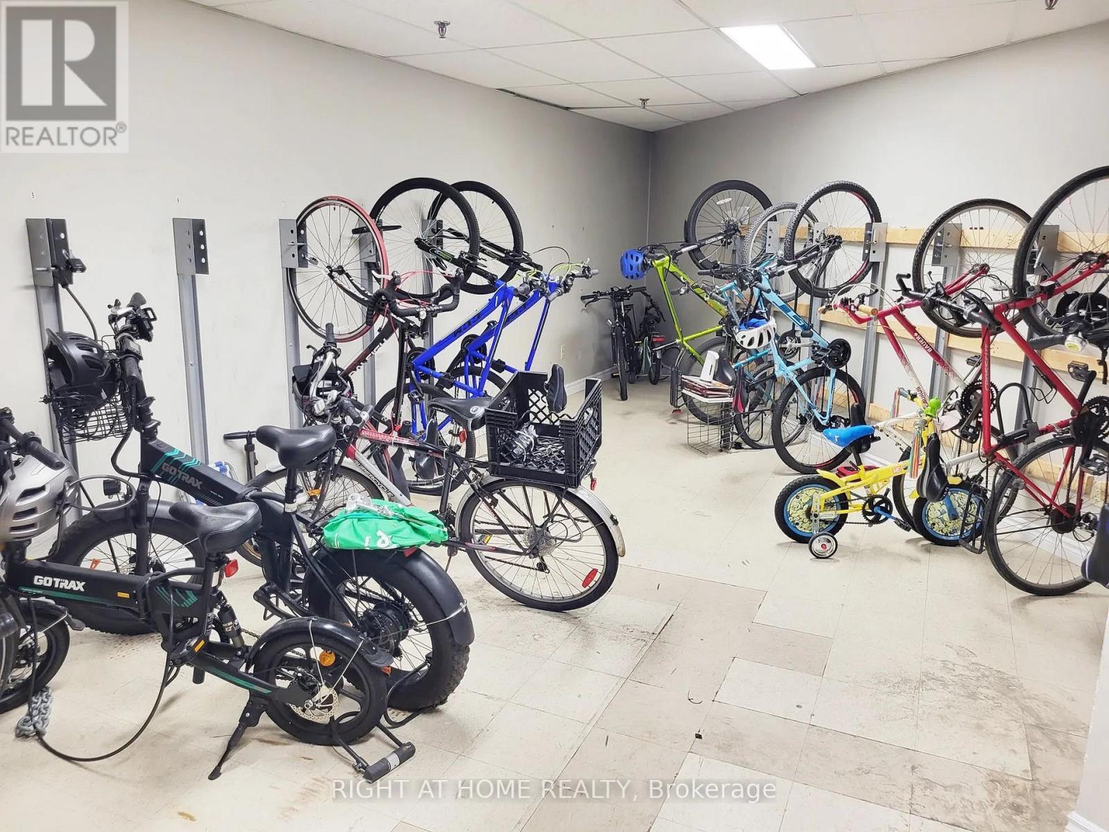 1703 - 77 Maitland Place, Toronto, Ontario  M4Y 2V6 - Photo 45 - C12883730