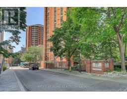 1703 - 77 MAITLAND PLACE, Toronto, Ontario