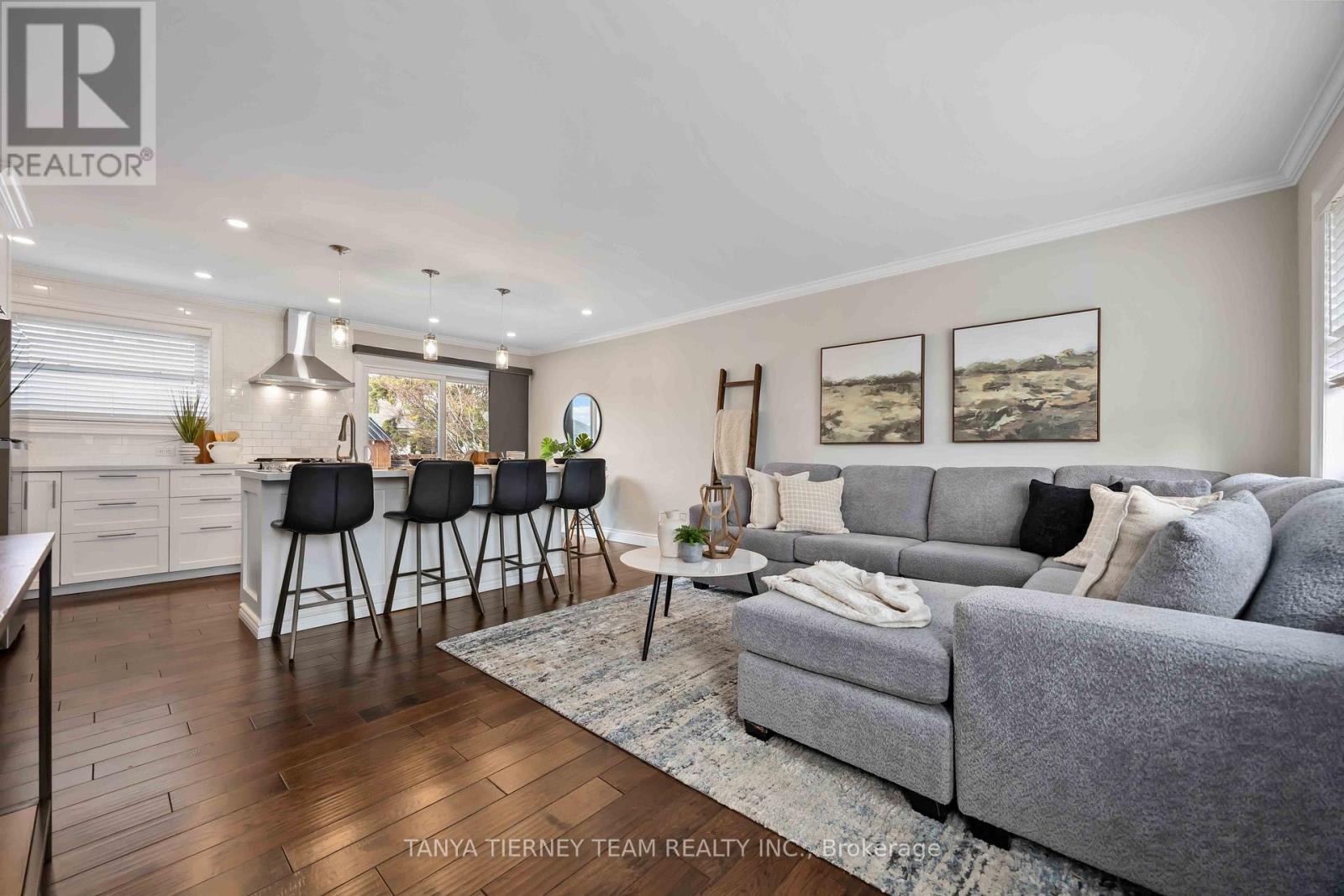 14 Ferguson Avenue, Whitby, Ontario  L0B 1C0 - Photo 11 - E12883736