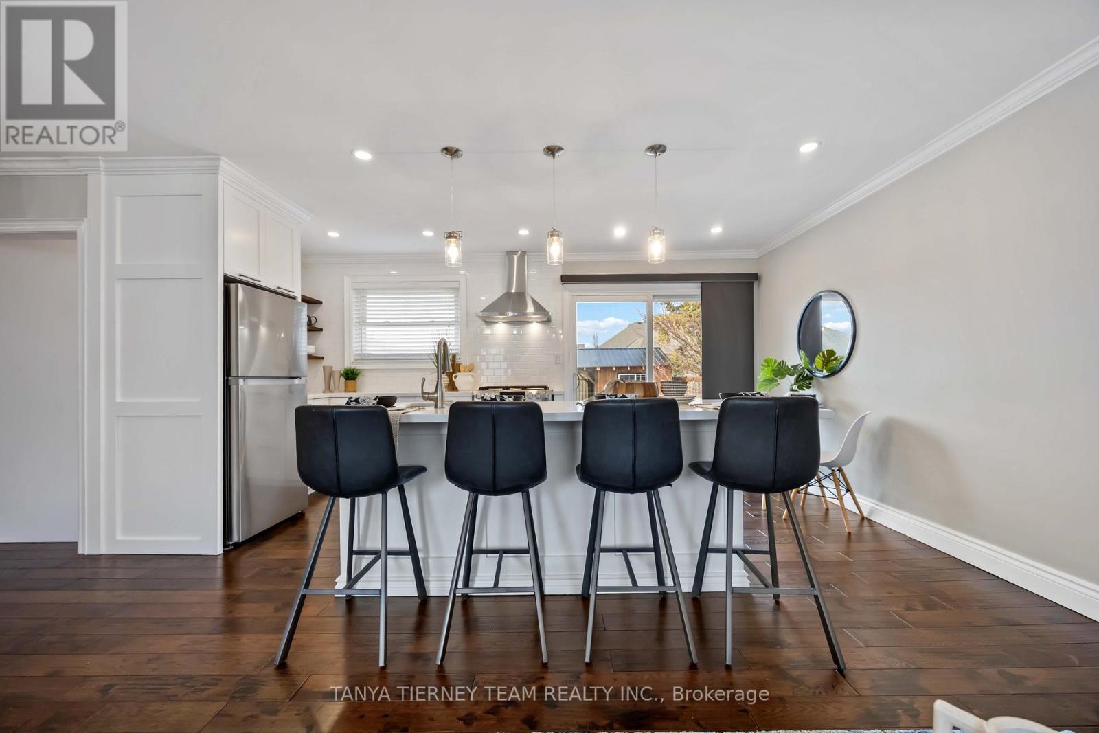 14 Ferguson Avenue, Whitby, Ontario  L0B 1C0 - Photo 12 - E12883736