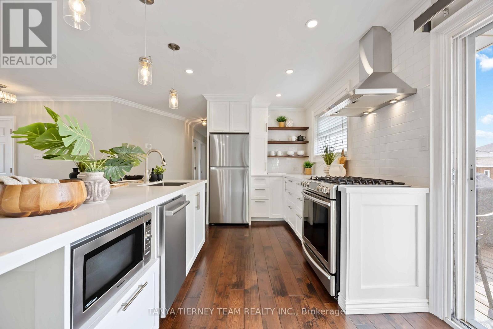 14 Ferguson Avenue, Whitby, Ontario  L0B 1C0 - Photo 14 - E12883736