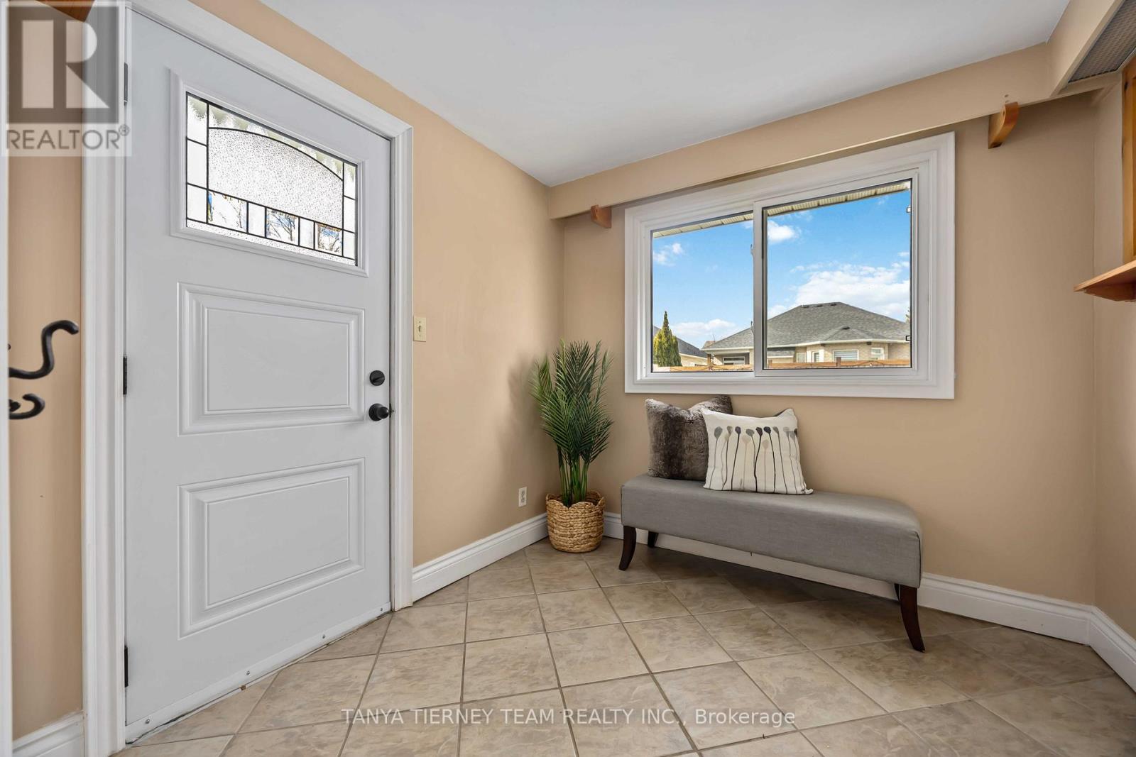 14 Ferguson Avenue, Whitby, Ontario  L0B 1C0 - Photo 24 - E12883736