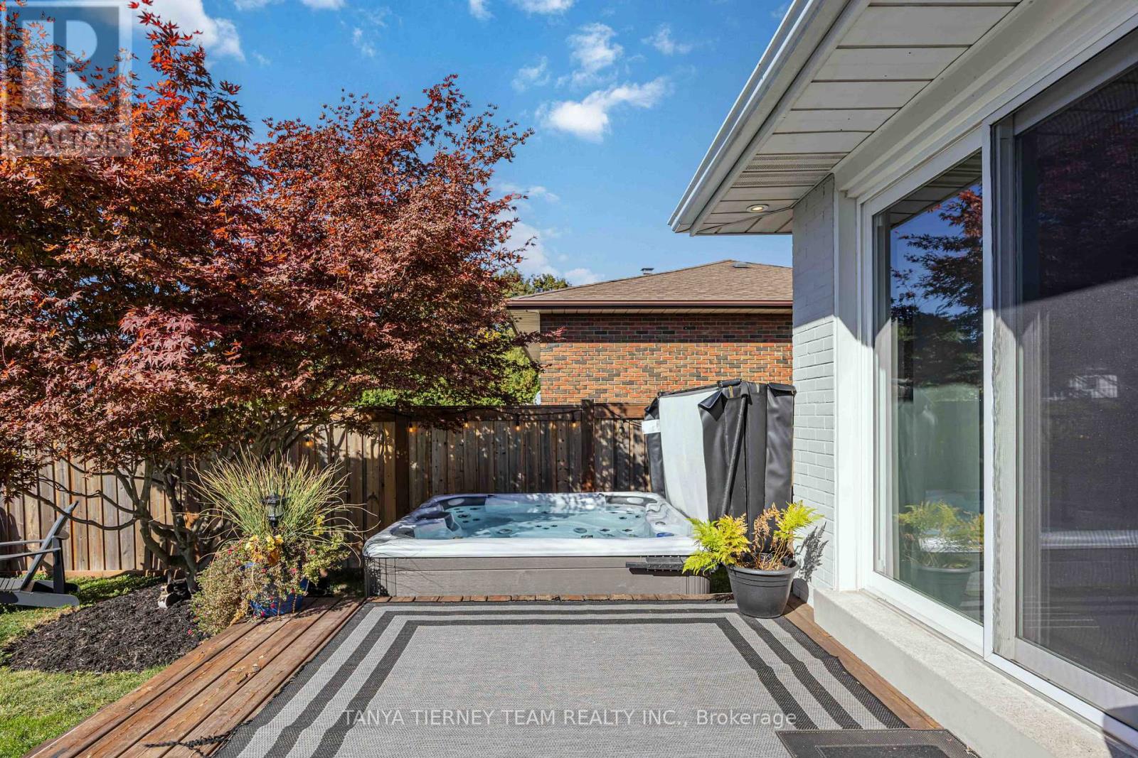 14 Ferguson Avenue, Whitby, Ontario  L0B 1C0 - Photo 35 - E12883736