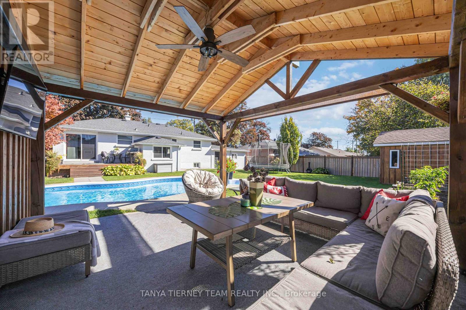 14 Ferguson Avenue, Whitby, Ontario  L0B 1C0 - Photo 41 - E12883736