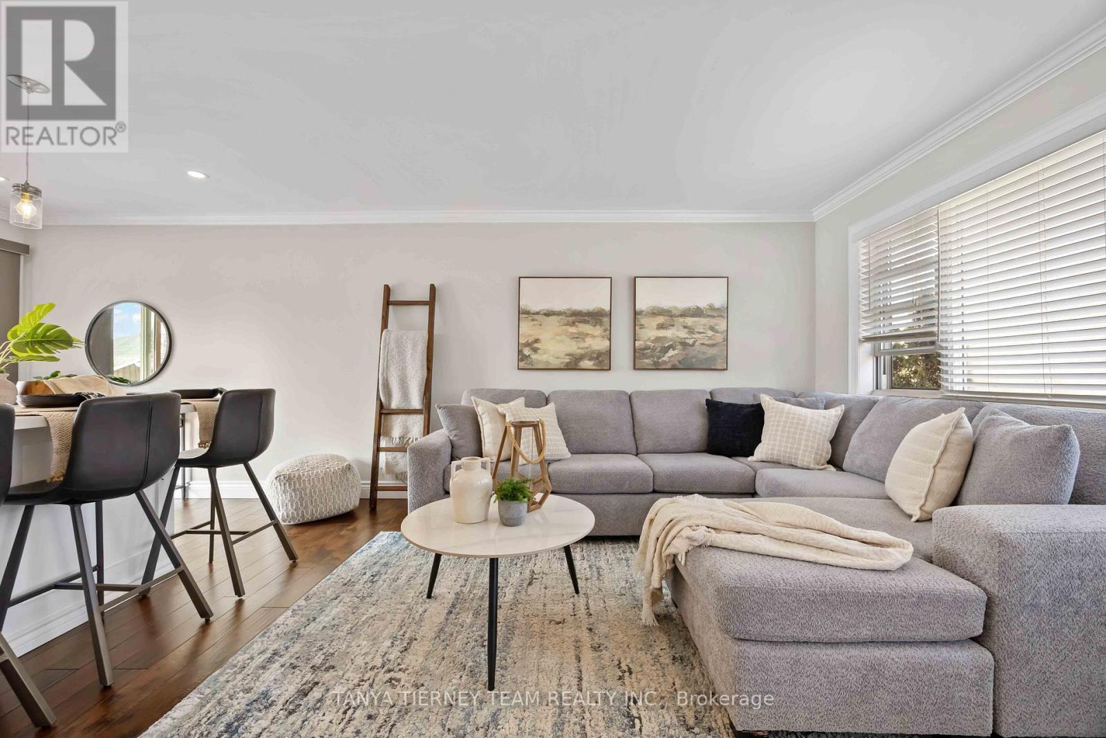 14 Ferguson Avenue, Whitby, Ontario  L0B 1C0 - Photo 9 - E12883736