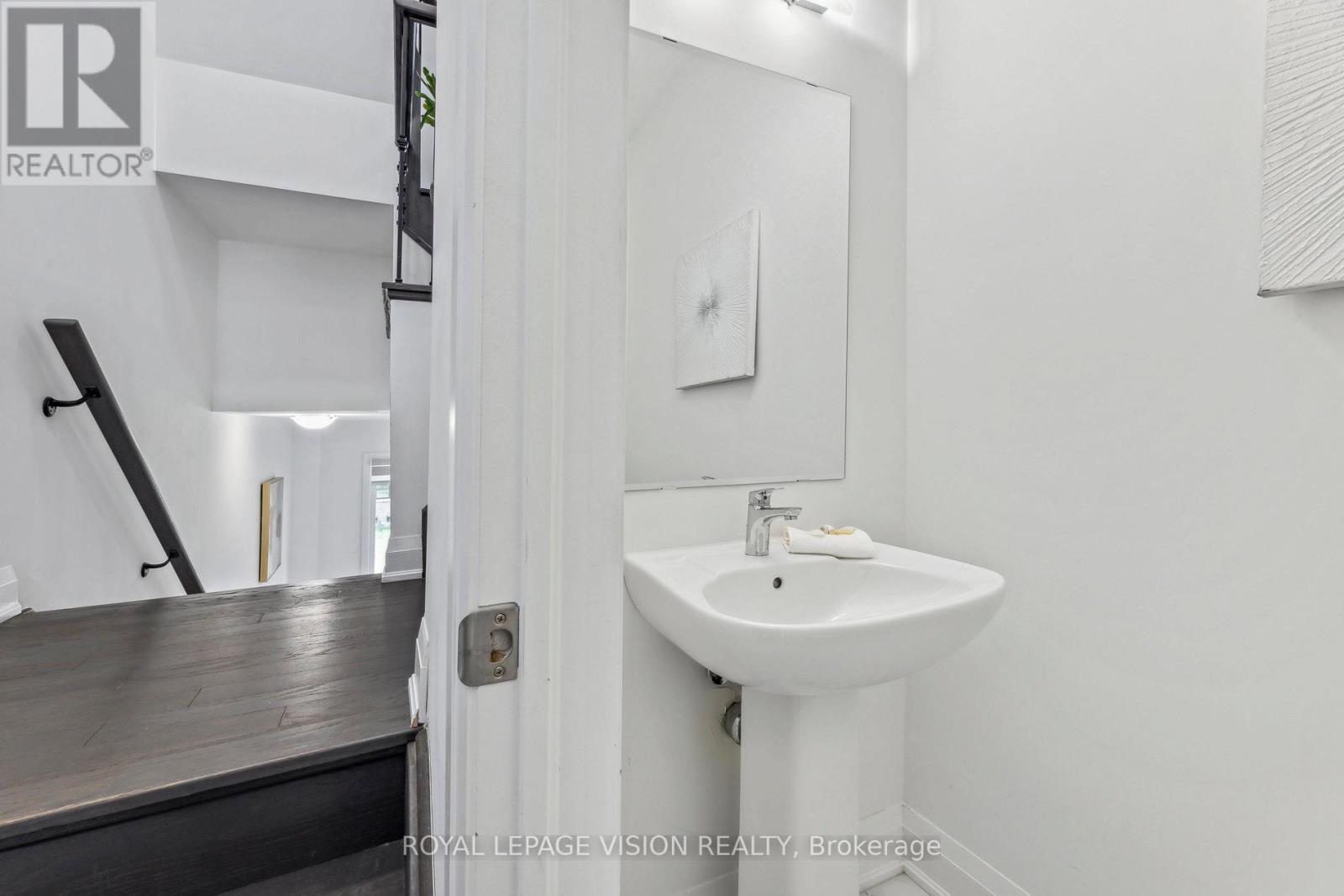 38 Elkington Crescent, Whitby, Ontario L1P 0L7 - Photo 24 - E12883752