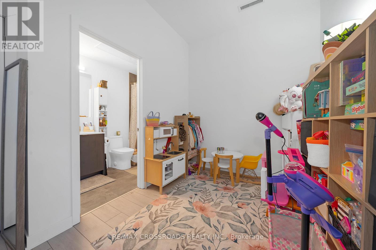 202 - 1606 Charles Street, Whitby, Ontario  L1N 0P1 - Photo 15 - E12883772