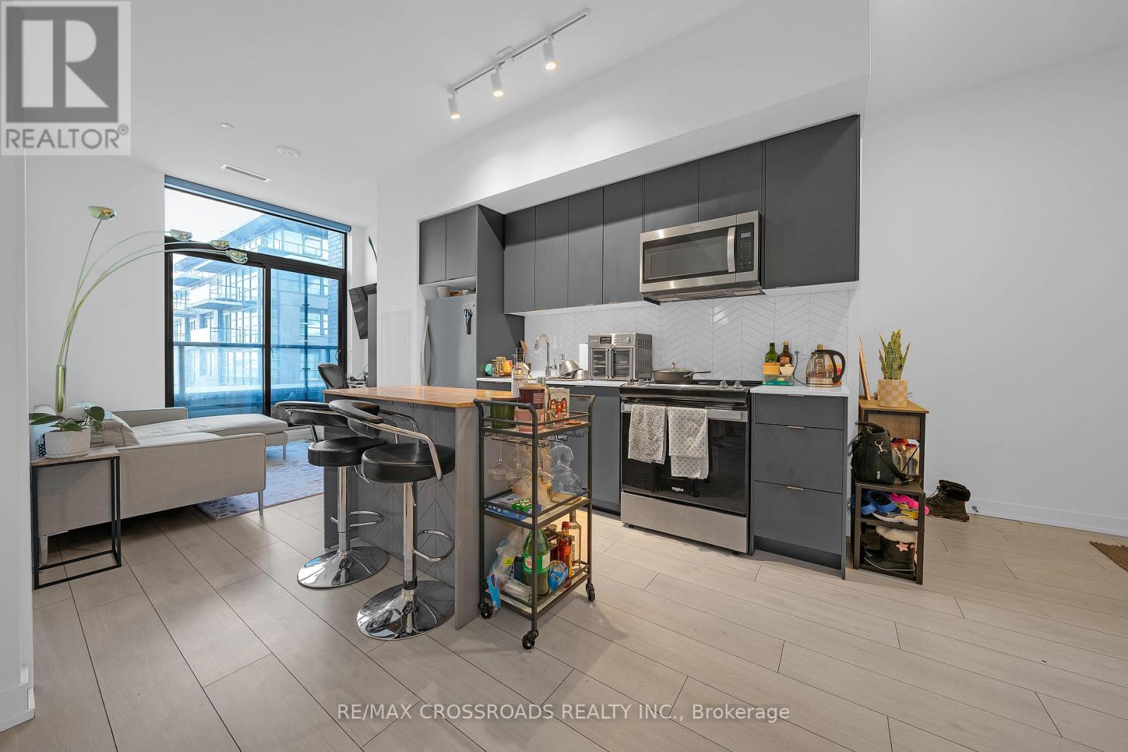 202 - 1606 Charles Street, Whitby, Ontario  L1N 0P1 - Photo 7 - E12883772