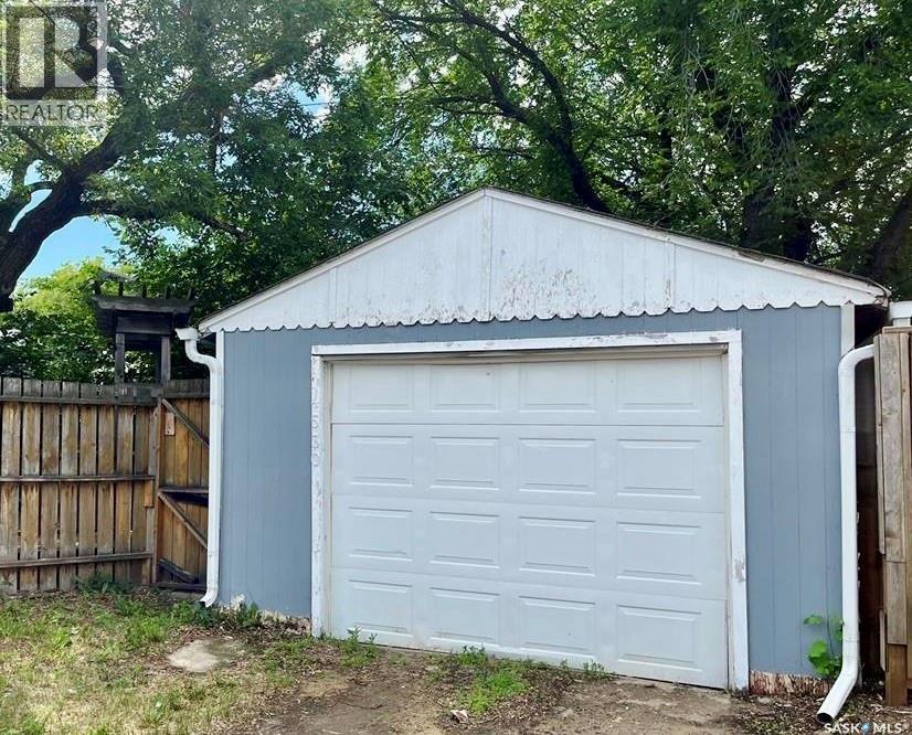 4530 Dewdney Avenue, Regina, Saskatchewan  S4T 1B2 - Photo 2 - SK017949
