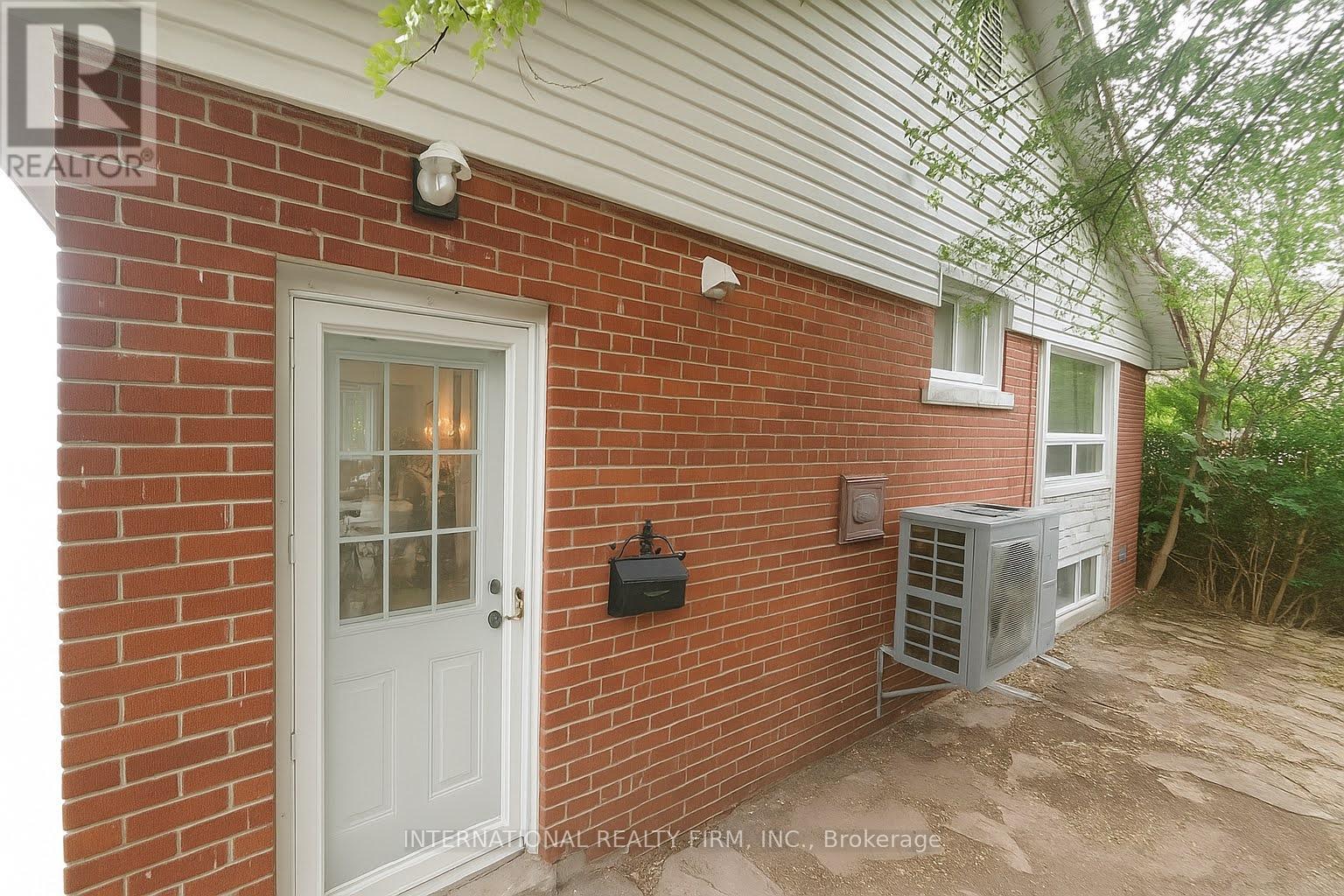 9 Benshire Drive, Toronto (Woburn), Ontario  M1H 1M1 - Photo 13 - E12753768