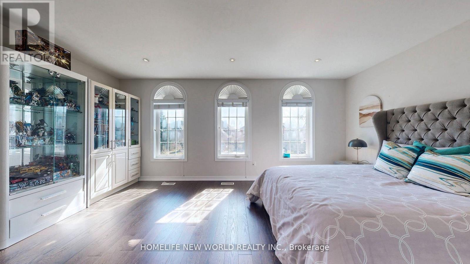 115 Golden Tulip Crescent, Markham, Ontario  L6C 1W4 - Photo 28 - N12883738