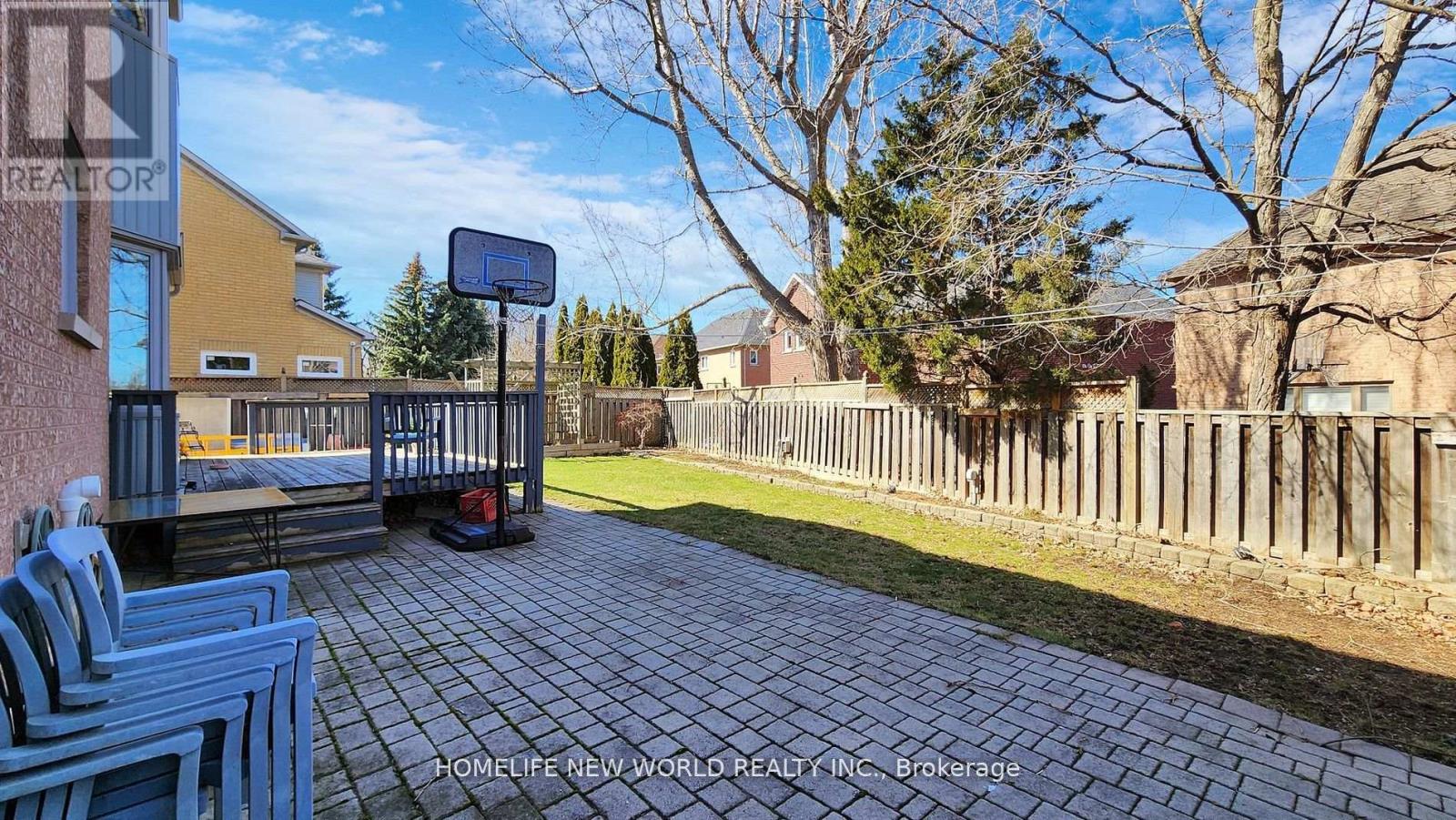 115 Golden Tulip Crescent, Markham, Ontario  L6C 1W4 - Photo 39 - N12883738