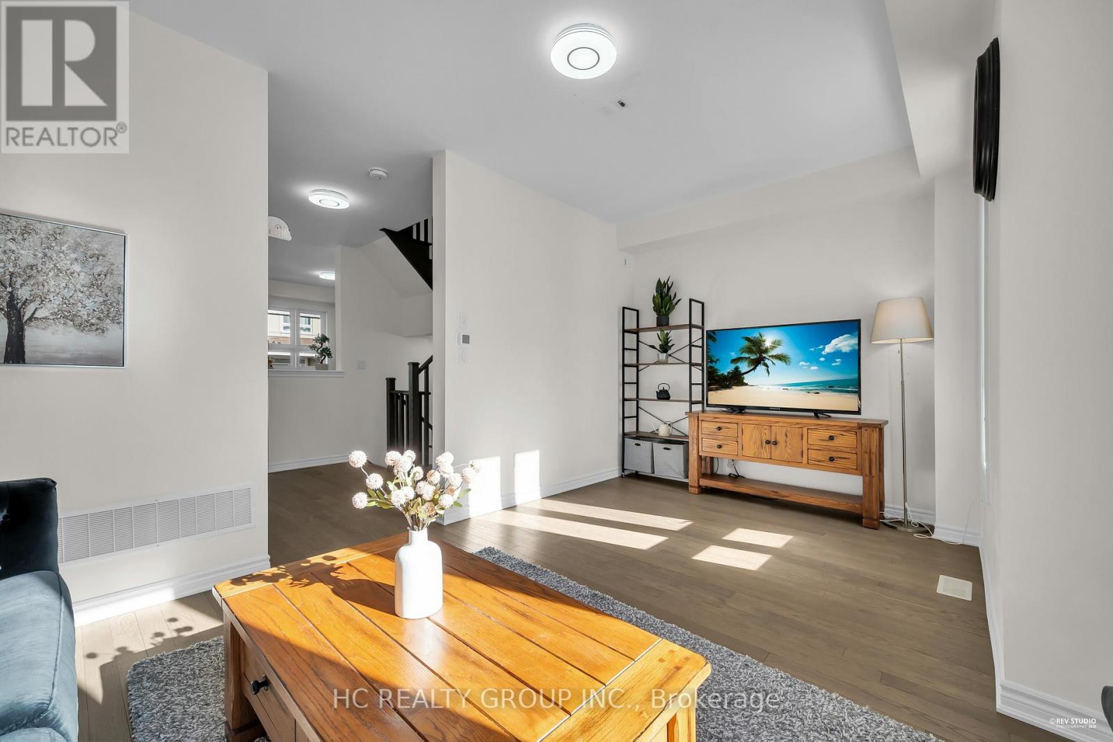 64 Chicago Lane, Markham, Ontario  L6E 0V6 - Photo 19 - N12883766