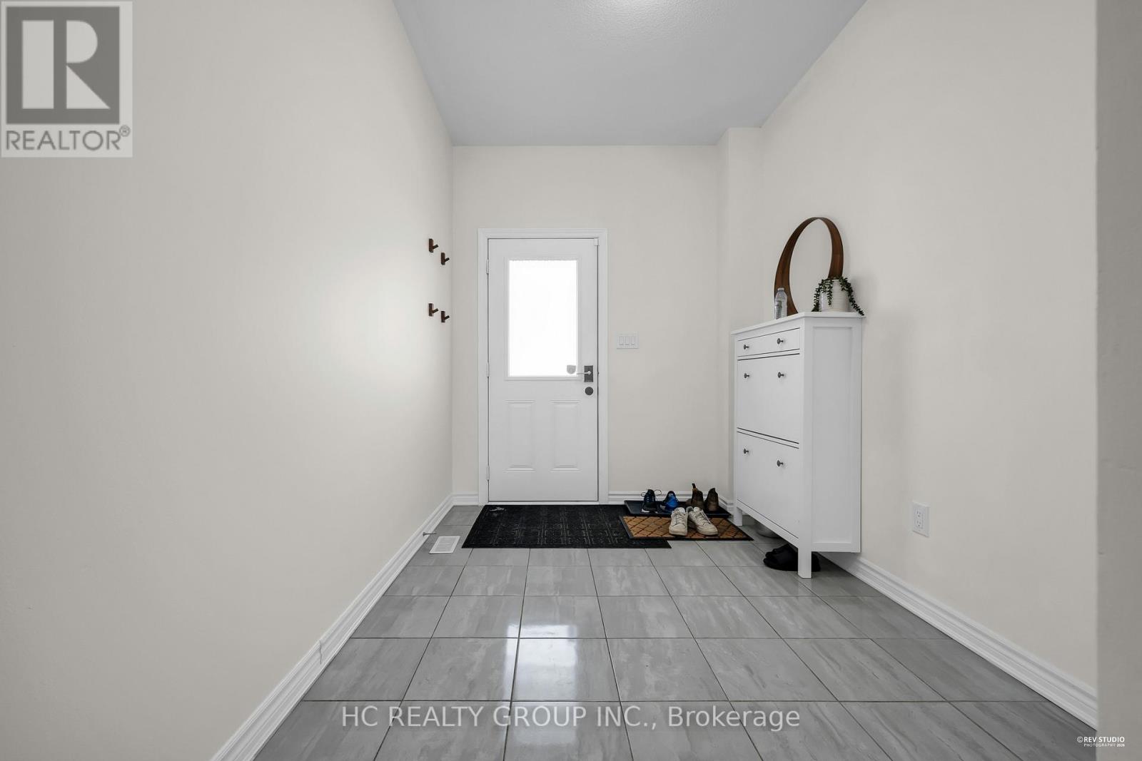 64 Chicago Lane, Markham, Ontario  L6E 0V6 - Photo 4 - N12883766