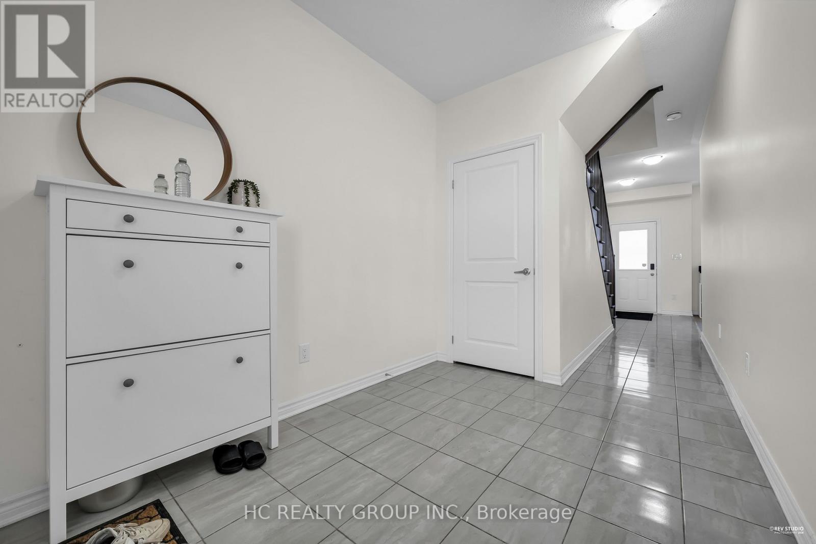 64 Chicago Lane, Markham, Ontario  L6E 0V6 - Photo 5 - N12883766