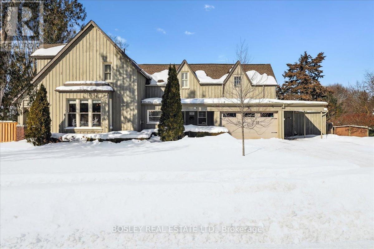 42 ROYAL ROAD, Aurora, Ontario