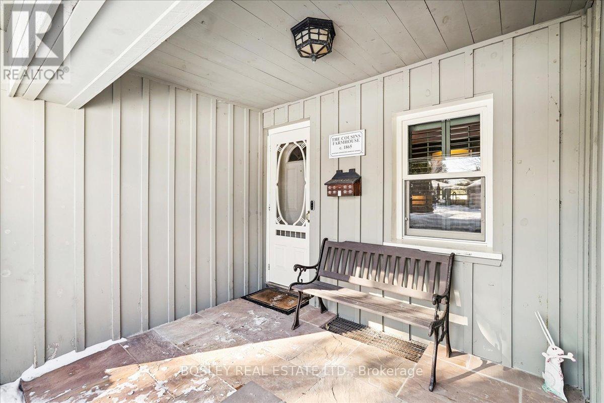 42 Royal Road, Aurora, Ontario  L4G 1A9 - Photo 4 - N12883776